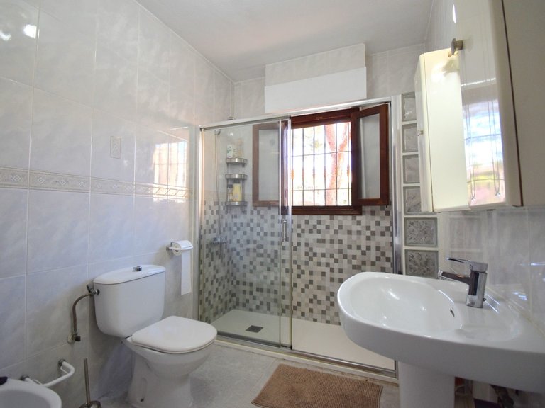 Villa for Sale in Orihuela Costa, Alicante 18