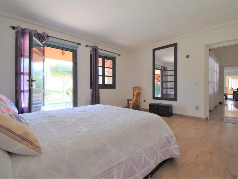 Villa for Sale in Orihuela Costa, Alicante 17