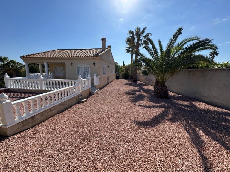 Villa for Sale in Algorfa, Alicante 30