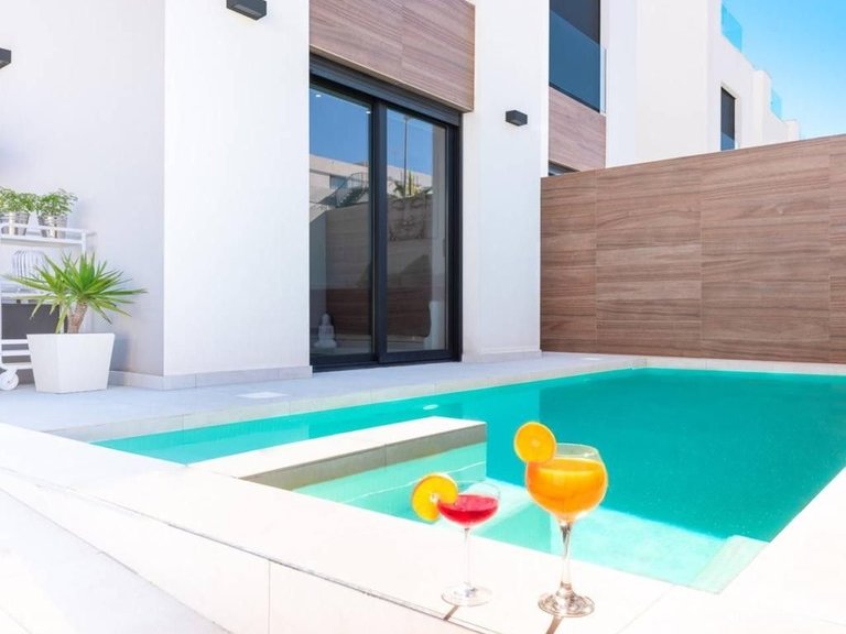 Villa for Sale in Benijofar, Alicante 24