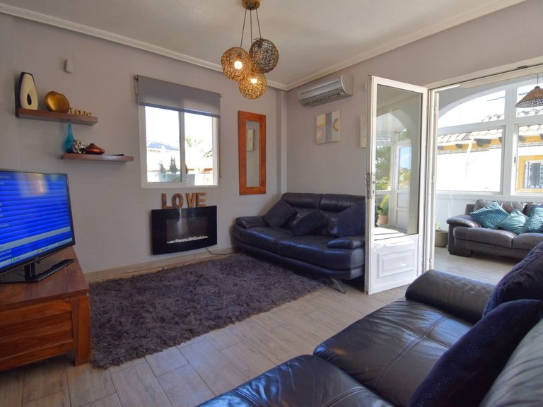 Villa for Sale in Orihuela Costa, Alicante 9