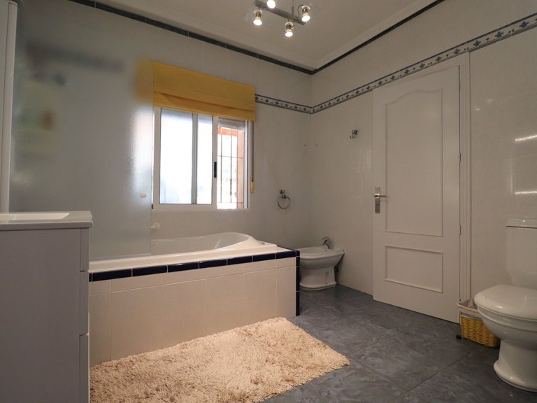 Villa for Sale in Algorfa, Alicante 25