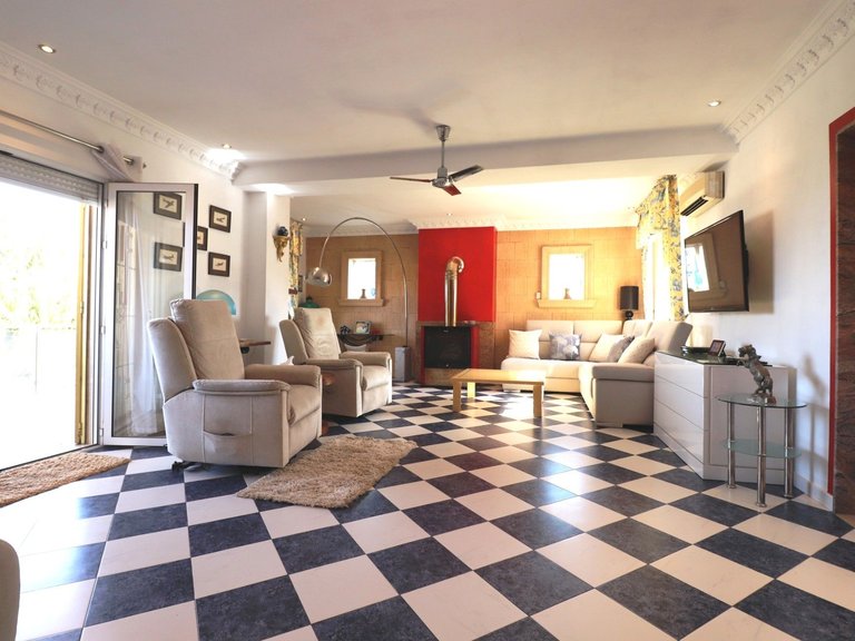 Villa for Sale in Algorfa, Alicante 3