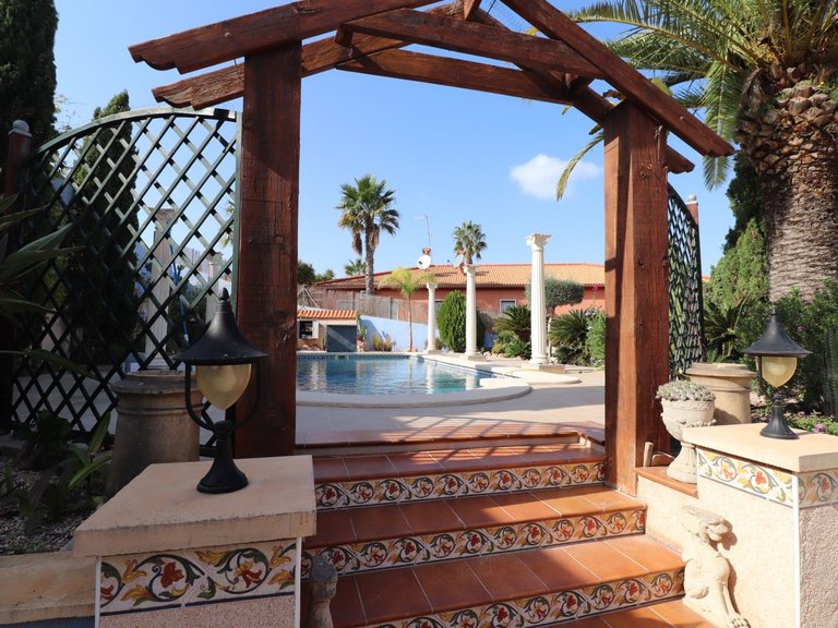 Villa for Sale in Algorfa, Alicante 48