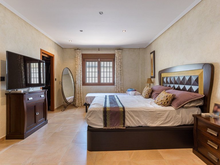 Villa for Sale in Los Montesinos, Alicante 9