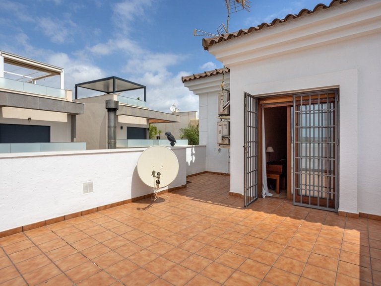 Villa for Sale in Los Montesinos, Alicante 29