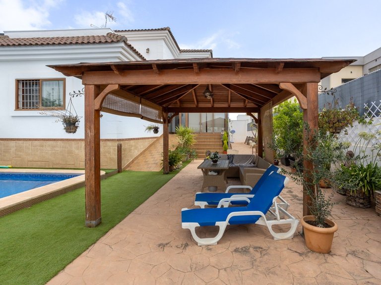 Villa for Sale in Los Montesinos, Alicante 34