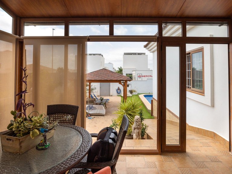 Villa for Sale in Los Montesinos, Alicante 40