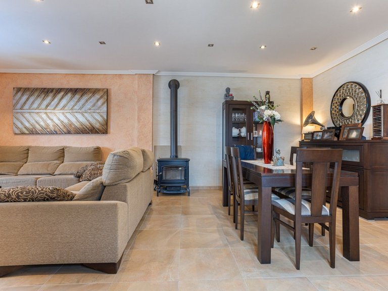 Villa for Sale in Los Montesinos, Alicante 5