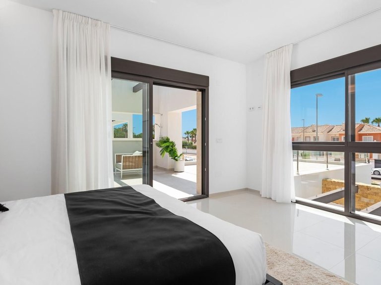 Villa for Sale in Rojales, Alicante 17