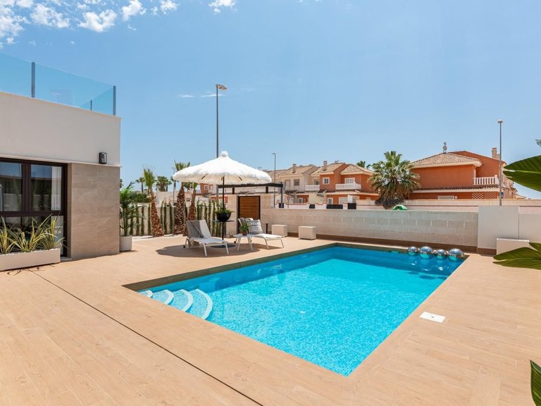 Villa for Sale in Rojales, Alicante 36