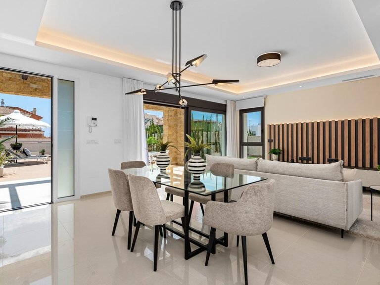 Villa for Sale in Rojales, Alicante 5