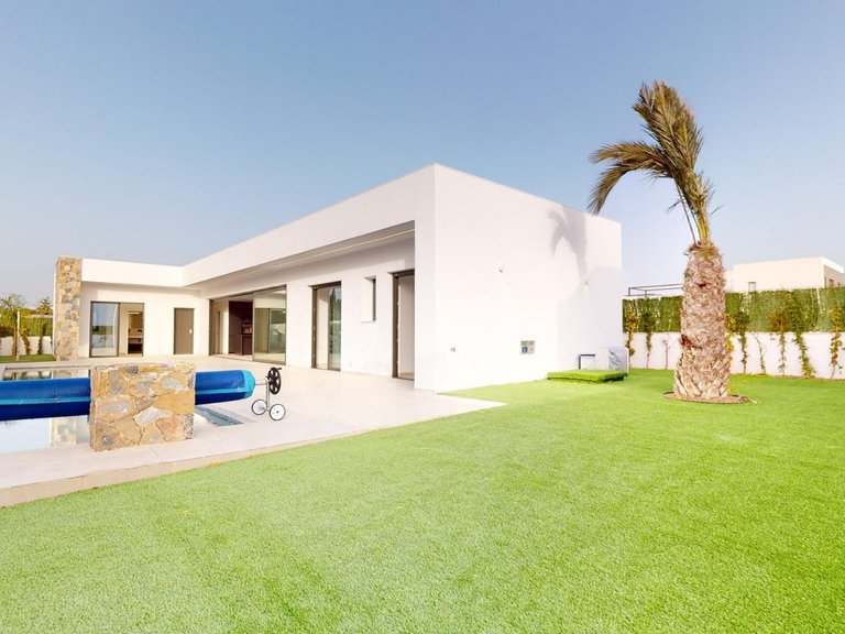 Villa for Sale in Los Alcázares, Murcia 30