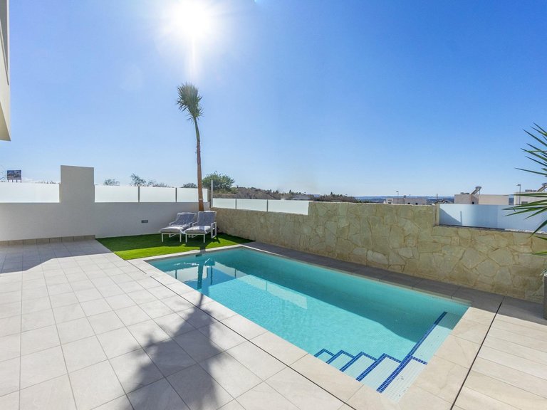 Villa for Sale in Rojales, Alicante 28