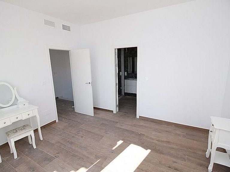 Villa for Sale in Pinoso, Alicante 7