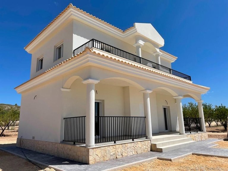 Villa for Sale in Pinoso, Alicante 11
