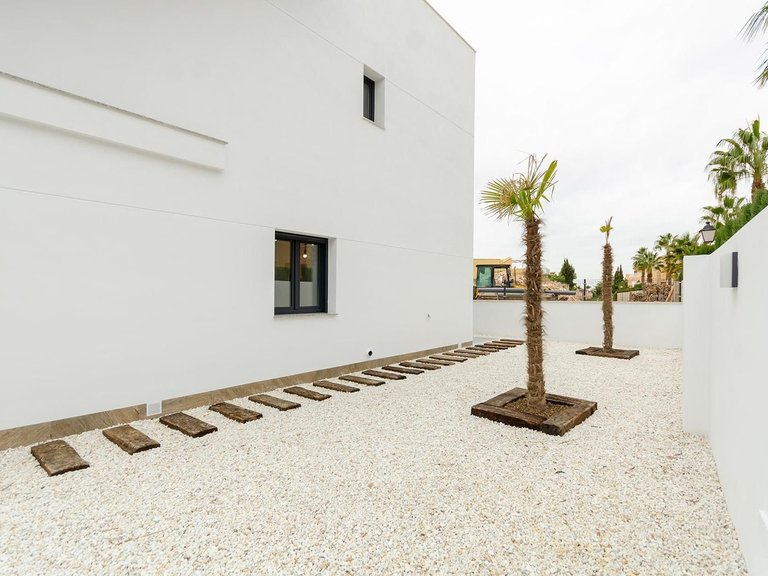 Villa for Sale in Torrevieja, Alicante 44