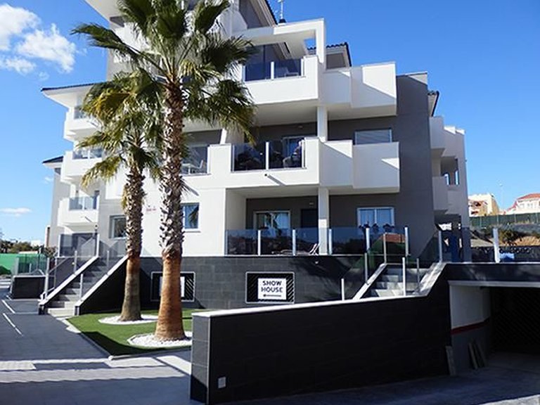 Penthouse for Sale in Orihuela Costa, Alicante 1