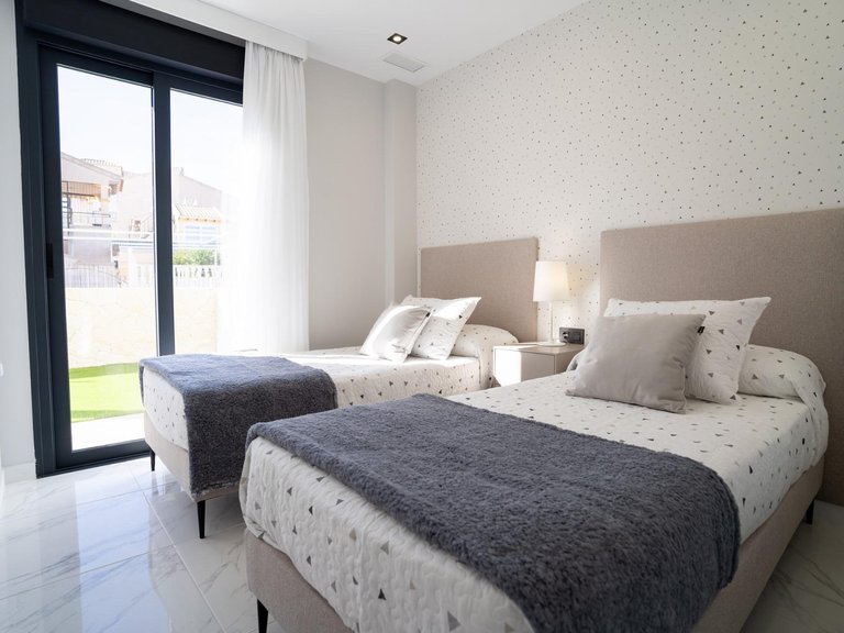Villa for Sale in Pilar De La Horadada, Alicante 32