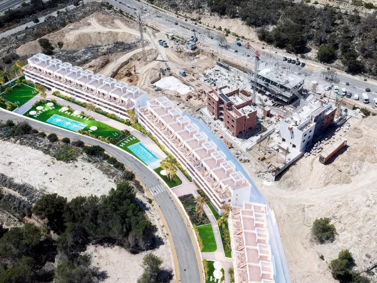 Penthouse for Sale in Finestrat, Alicante 26
