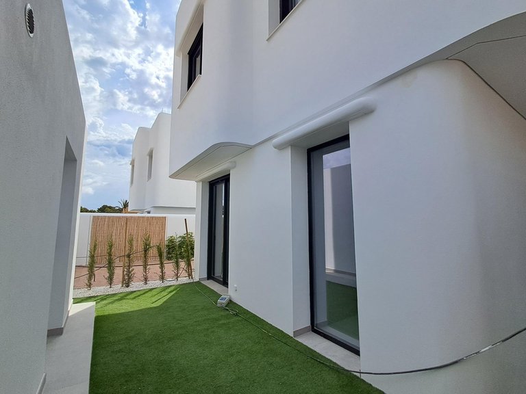 Villa for Sale in Alfaz Del Pi, Alicante 23