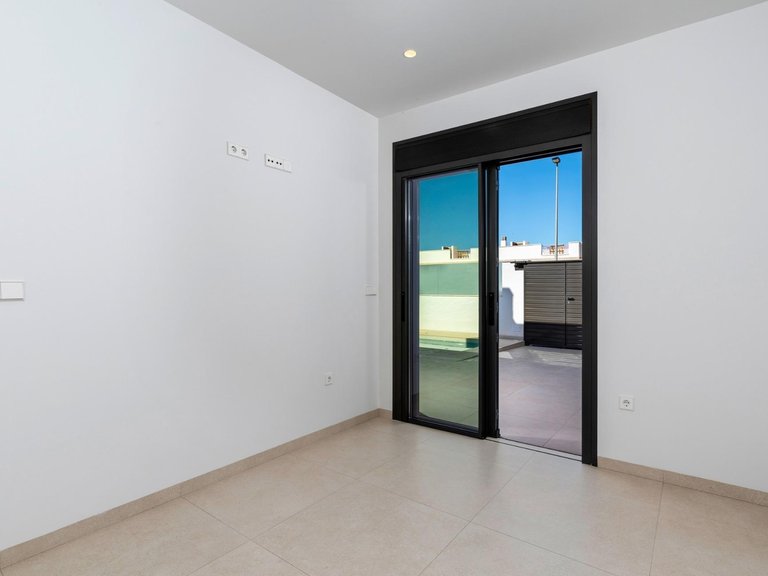 Villa for Sale in Pilar De La Horadada, Alicante 21