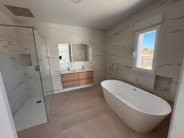 Villa for Sale in Pinoso, Alicante 6