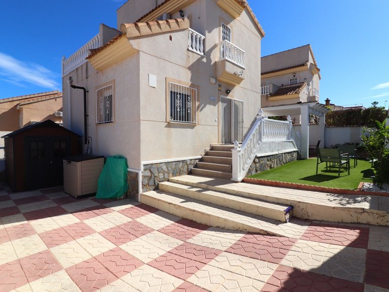 Villa for Sale in Rojales, Alicante 23