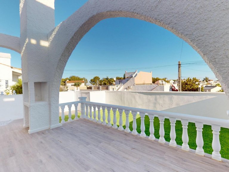 Villa for Sale in San Miguel De Salinas, Alicante 18