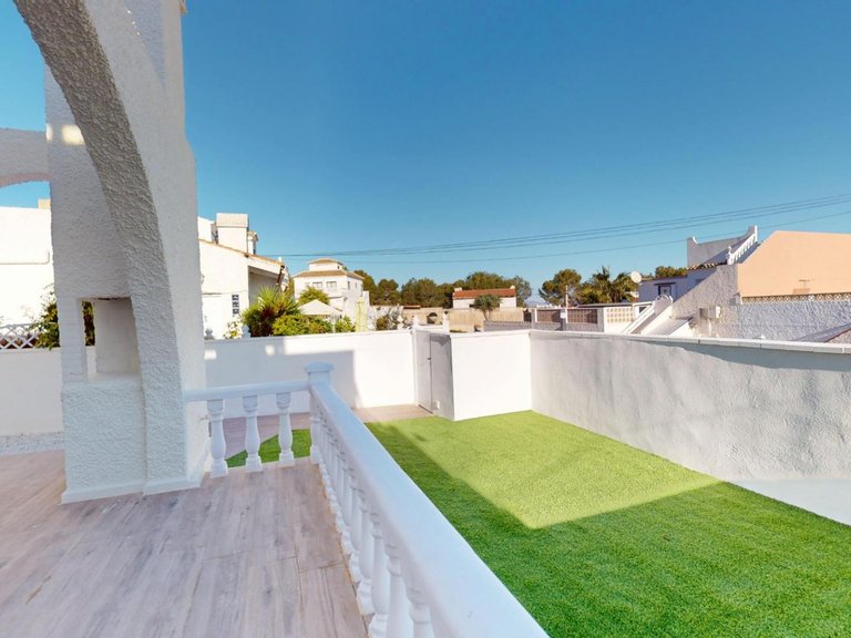 Villa for Sale in San Miguel De Salinas, Alicante 4