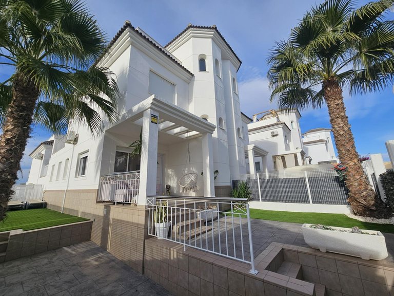Town House for Sale in San Fulgencio, Alicante 2