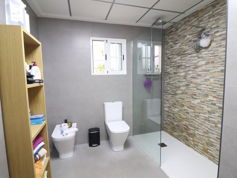 Villa for Sale in Almoradi, Alicante 16