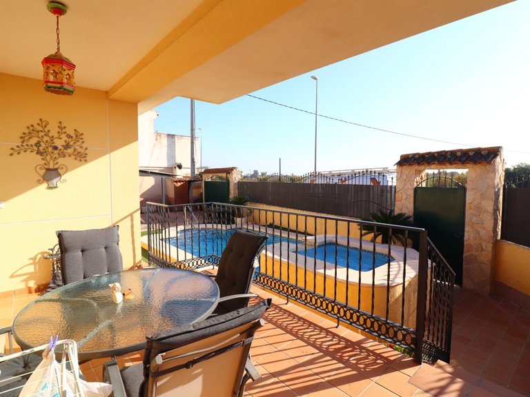 Villa for Sale in Almoradi, Alicante 4