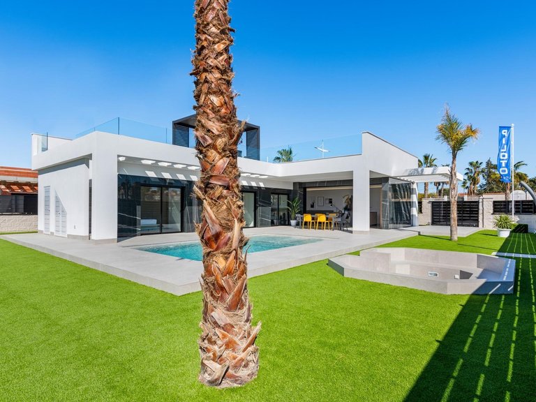 Villa for Sale in Algorfa, Alicante 35