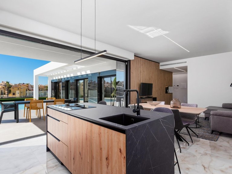Villa for Sale in Algorfa, Alicante 8