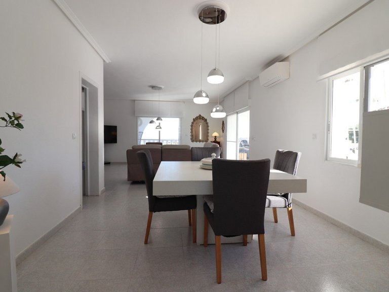Villa for Sale in Algorfa, Alicante 10