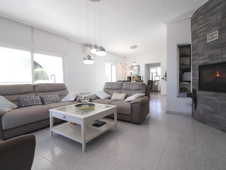 Villa for Sale in Algorfa, Alicante 8