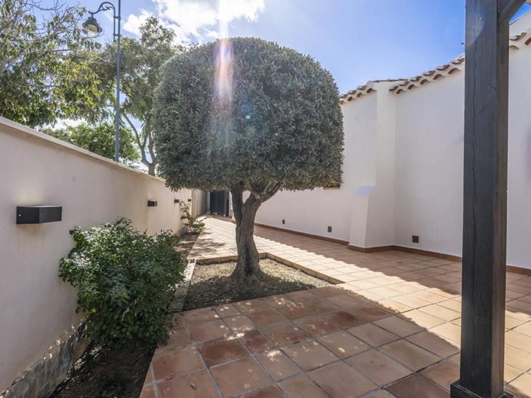 Villa for Sale in BaÑos Y Mendigo, Murcia 24
