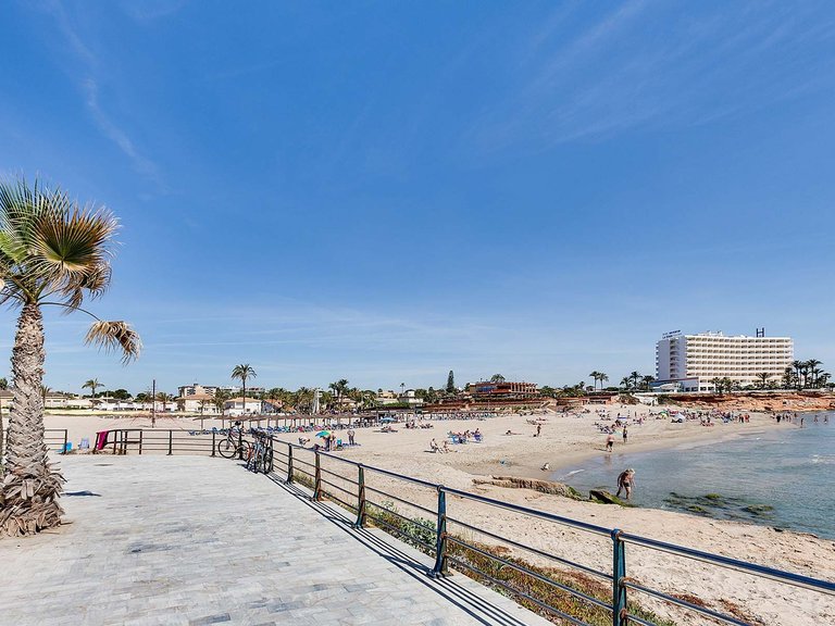 Villa for Sale in Orihuela Costa, Alicante 12