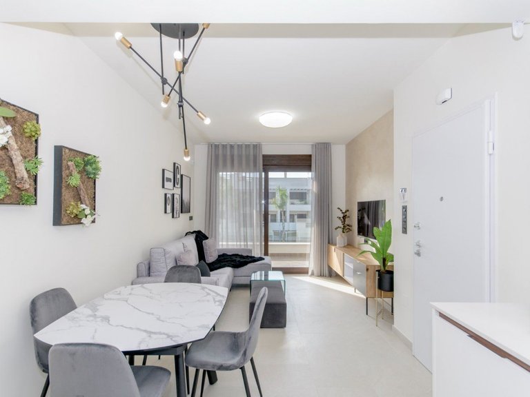 Villa for Sale in Torrevieja, Alicante 10