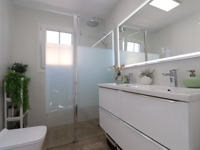 Villa for Sale in San Miguel De Salinas, Alicante 19