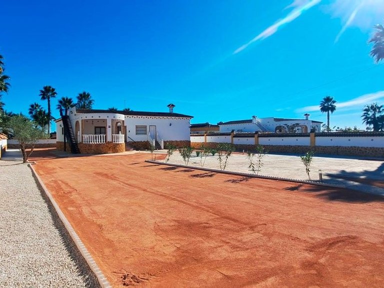 Country House for Sale in Catral, Alicante 1