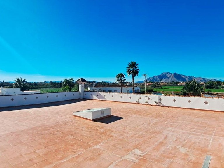 Country House for Sale in Catral, Alicante 2