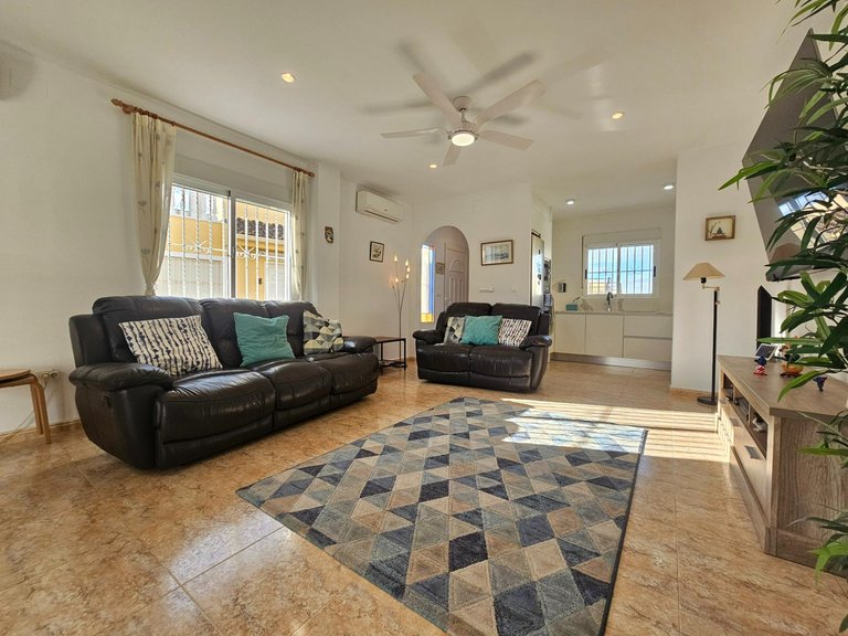 Villa for Sale in Costa Blanca Benijofar, Alicante 6