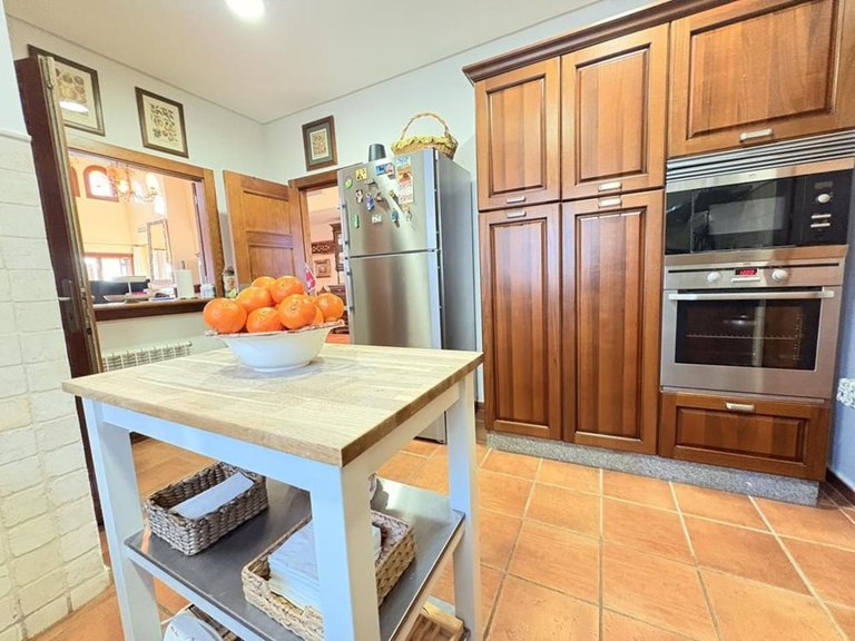 Villa for Sale in BaÑos Y Mendigo, Murcia 32