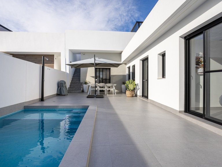 Villa for Sale in Torre - Pacheco, Murcia 1