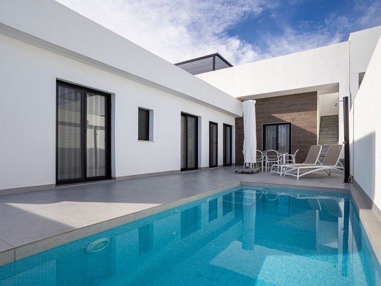 Villa for Sale in Torre - Pacheco, Murcia 1