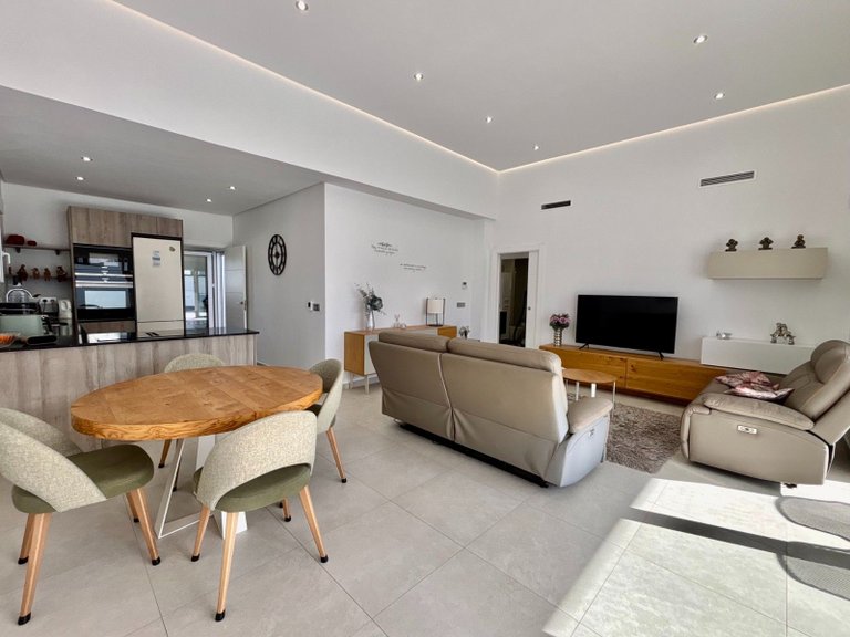 Villa for Sale in Benijofar, Alicante 5