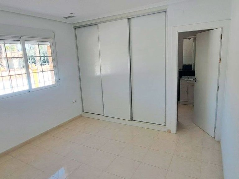 Country House for Sale in Catral, Alicante 10