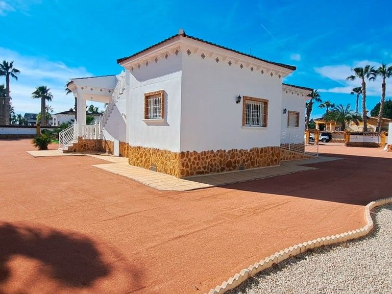 Country House for Sale in Catral, Alicante 20